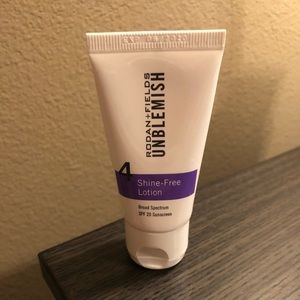Rodan & Fields Unblemish lotion